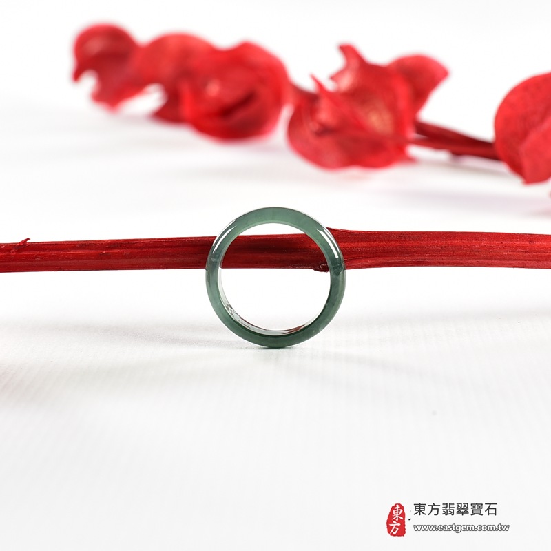 編號：RNG1128翡翠戒指，玉戒，尾戒商品實照