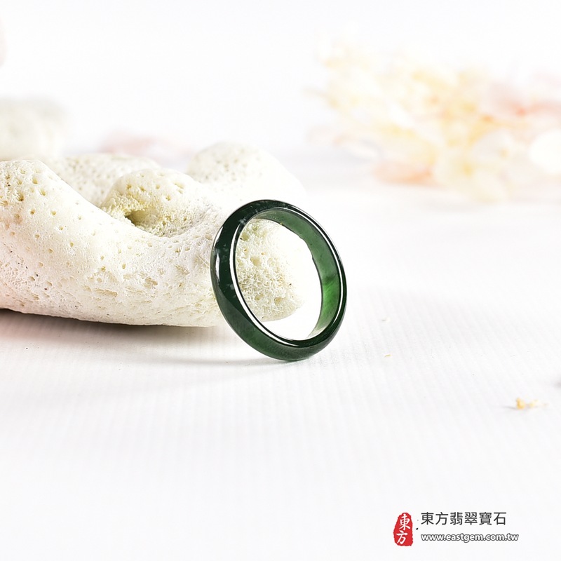 編號：RNG1133翡翠戒指，玉戒，尾戒商品實照