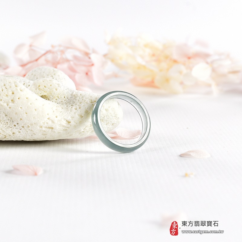 編號：RNG1135翡翠戒指，玉戒，尾戒商品實照
