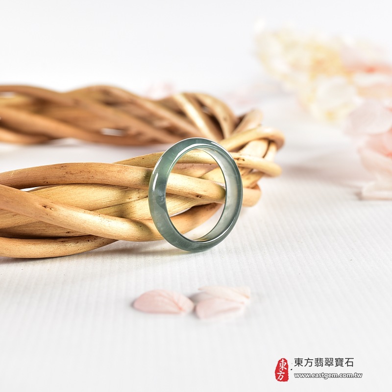 編號：RNG1152翡翠戒指，玉戒，尾戒商品實照