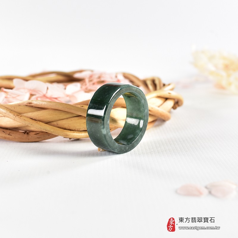 編號：RNG1157翡翠戒指，玉戒，尾戒商品實照