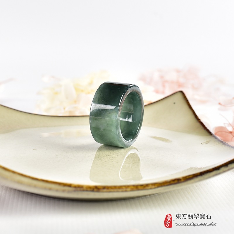 編號：RNG1160翡翠戒指，玉戒，尾戒商品實照