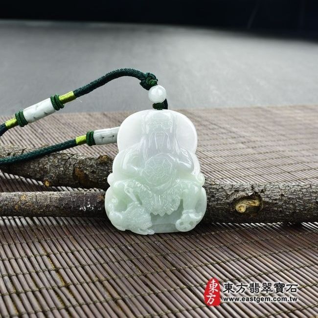 伏羲大帝  情境照片 （已出售勿下標，可訂做）翡翠八卦祖師項鍊玉珮（伏羲大帝：八卦祖師牌A貨翡翠八卦祖師玉珮、緬甸玉八卦祖師玉墜）。糯種八卦祖師，KN004。客製化訂做各種翡翠八卦祖師吊墜玉珮項鍊，★附A貨翡翠雙證書