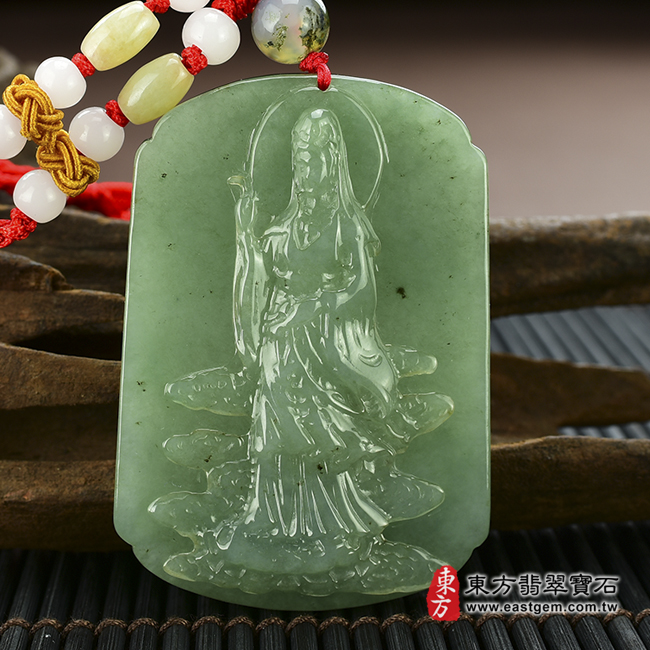 觀世音菩薩  正面照片   （已出售勿下標，可訂做）翡翠觀音項鍊玉珮（觀世音菩薩：觀音牌A貨翡翠觀音玉珮、緬甸玉觀音玉墜）。油青種觀音，GY-010。客製化訂做各種翡翠觀音吊墜玉珮項鍊。★附A貨翡翠雙證書