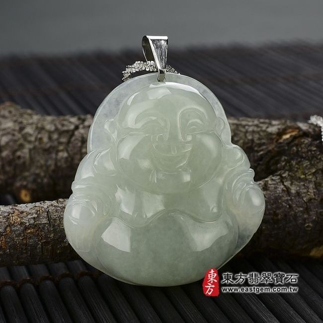 彌勒佛  左側照片 （已售出勿下標，可訂做）翡翠彌勒佛項鍊玉珮（彌勒佛：彌勒佛牌A貨翡翠彌勒佛玉珮、緬甸玉彌勒佛玉墜）。糯種彌勒佛，ML012。客製化訂做各種翡翠彌勒佛吊墜玉珮項鍊。★附A貨翡翠雙證書