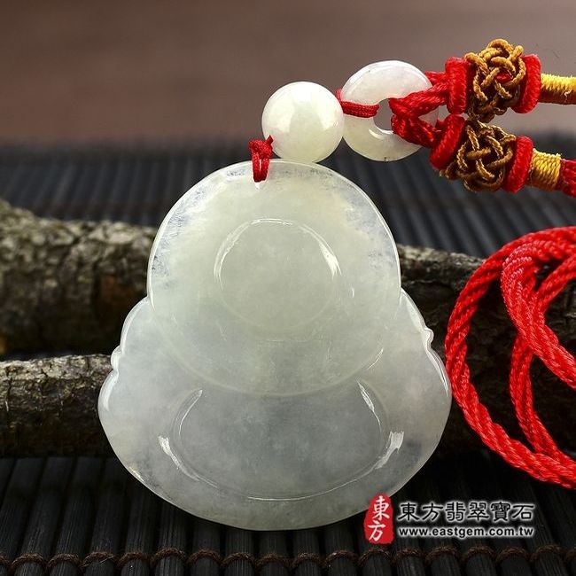 彌勒佛  背後照片 （已出售勿下標，可訂做）翡翠彌勒佛項鍊玉珮（彌勒佛：彌勒佛牌A貨翡翠彌勒佛玉珮、緬甸玉彌勒佛玉墜）。糯種彌勒佛，ML013。客製化訂做各種翡翠彌勒佛吊墜玉珮項鍊。★附A貨翡翠雙證書