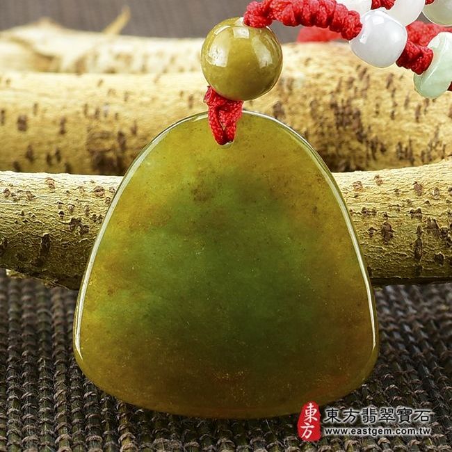 彌勒佛  背面照片   （已出售勿下標，可訂做）翡翠彌勒佛項鍊玉珮（彌勒佛：彌勒佛牌A貨翡翠彌勒佛玉珮、緬甸玉彌勒佛玉墜）。油青，帶黃翡，雕工細緻彌勒佛，ML021。客製化訂做各種翡翠彌勒佛吊墜玉珮項鍊。★附A貨翡翠雙證書