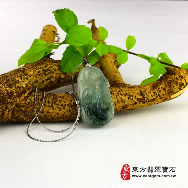 魚籃觀世音菩薩情境照片（已出售勿下標，可訂做）翡翠觀音項鍊玉珮（觀世音菩薩，魚籃觀音：觀音牌A貨翡翠觀音玉珮、緬甸玉觀音玉墜）。細糯種飄花帶底色觀音，GY-073。客製化訂做各種翡翠觀音吊墜玉珮項鍊。★附A貨翡翠雙證書