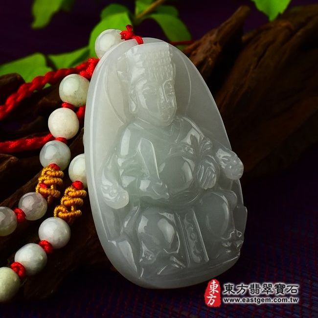 天上聖母/媽祖  左側照片翡翠媽祖項鍊玉珮（天上聖母：媽祖牌A貨翡翠媽祖玉珮、緬甸玉媽祖玉墜）。綠色細糯種媽祖，MD016。客製化訂做各種翡翠媽祖吊墜玉珮項鍊。★附A貨翡翠雙證書