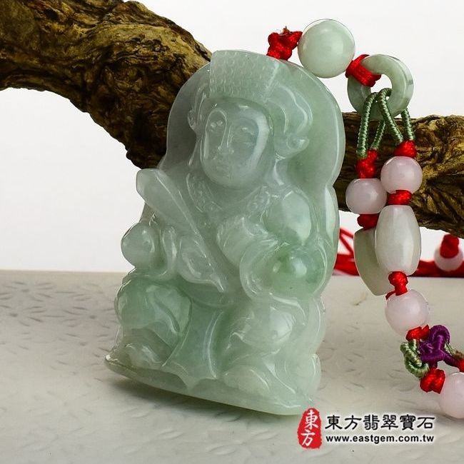 天上聖母/媽祖  右側照片 （已出售勿下標，可訂做）翡翠媽祖項鍊玉珮（天上聖母：媽祖牌A貨翡翠媽祖玉珮、緬甸玉媽祖玉墜）。淡綠糯豆種媽祖，MD023。客製化訂做各種翡翠媽祖吊墜玉珮項鍊。★附A貨翡翠雙證書
