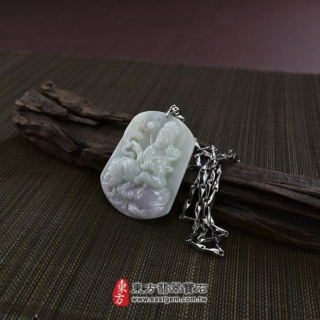 普賢菩薩  情境照片 （已售出勿下標，勿下標）翡翠普賢菩薩項鍊玉珮（普賢菩薩：普賢菩薩牌A貨翡翠普賢菩薩玉珮、緬甸玉普賢菩薩玉墜）。油青紫羅蘭，春帶彩普賢菩薩，BS002。客製化訂做各種翡翠普賢菩薩吊墜玉珮項鍊。★附A貨翡翠雙證書
