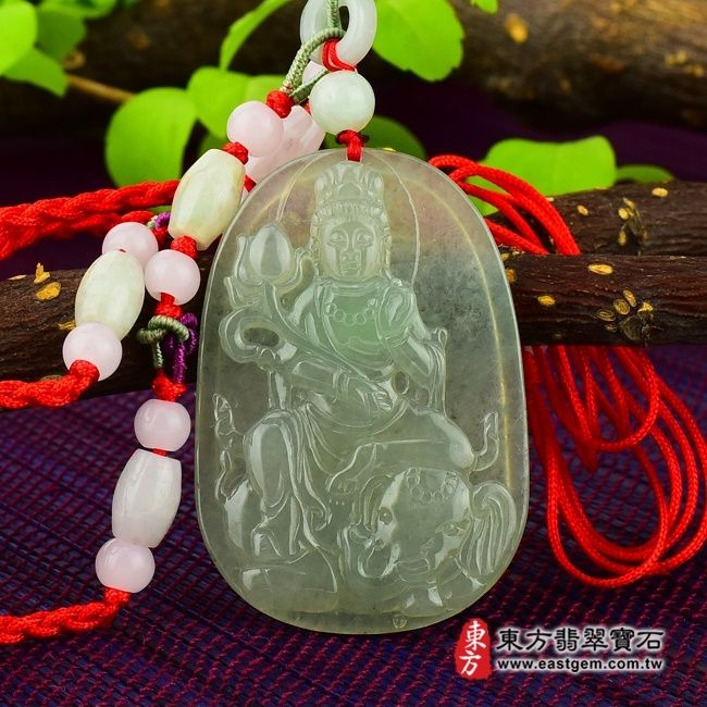 普賢菩薩  正面照片  （已售出勿下標，可訂做）翡翠普賢菩薩項鍊玉珮（遍吉菩薩：普賢菩薩牌A貨翡翠普賢菩薩玉珮、緬甸玉普賢菩薩玉墜）。綠色細糯種普賢菩薩，BS014。客製化訂做各種翡翠普賢菩薩吊墜玉珮項鍊。★附A貨翡翠雙證書