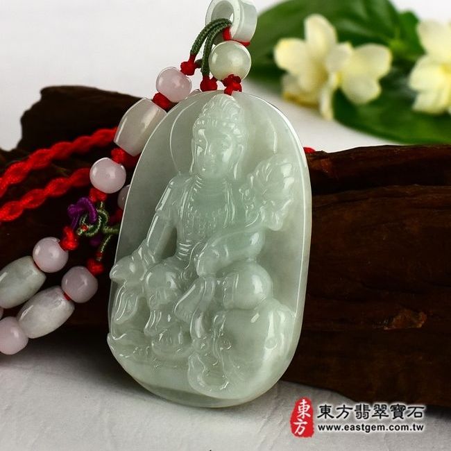 普賢菩薩  右側照片 （已出售勿下標，可訂做）翡翠普賢菩薩項鍊玉珮（遍吉菩薩：普賢菩薩牌A貨翡翠普賢菩薩玉珮、緬甸玉普賢菩薩玉墜）。淡綠細糯豆種普賢菩薩，BS016。客製化訂做各種翡翠普賢菩薩吊墜玉珮項鍊。★附A貨翡翠雙證書