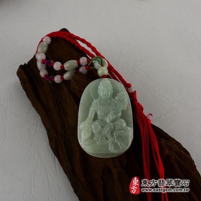 普賢菩薩  情境照片 （已出售勿下標，可訂做）翡翠普賢菩薩項鍊玉珮（遍吉菩薩：普賢菩薩牌A貨翡翠普賢菩薩玉珮、緬甸玉普賢菩薩玉墜）。淡綠細糯豆種普賢菩薩，BS016。客製化訂做各種翡翠普賢菩薩吊墜玉珮項鍊。★附A貨翡翠雙證書
