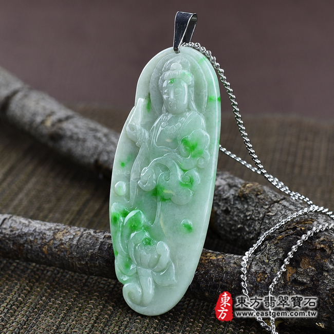 寶瓶如意觀世音菩薩 右側照片（已出售勿下標，可訂做）翡翠觀音項鍊玉珮（觀世音菩薩，寶瓶觀音：觀音牌A貨翡翠觀音玉珮、緬甸玉觀音玉墜）。飄花帶陽綠細豆種觀音，GY104。客製化訂做各種翡翠觀音吊墜玉珮項鍊。★附A貨翡翠雙證書 