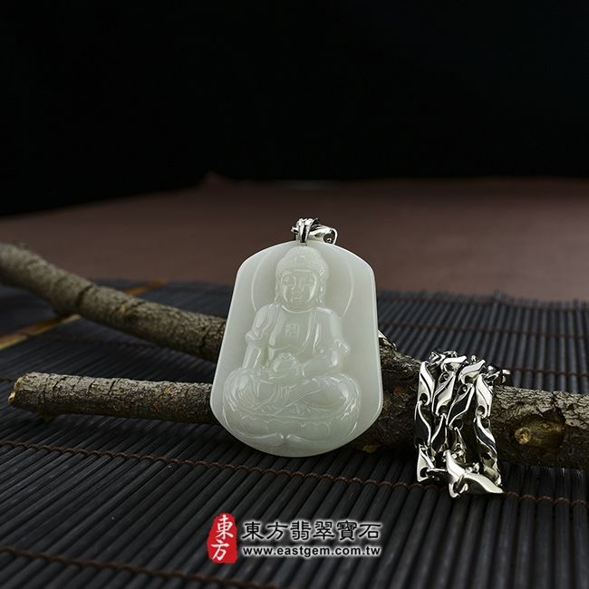 釋迦牟尼佛  情境照片 （已售出勿下標，可訂做）翡翠釋迦牟尼佛項鍊玉珮（佛祖：釋迦牟尼佛牌A貨翡翠釋迦牟尼佛玉珮、緬甸玉釋迦牟尼佛玉墜）。白翡，油青種釋迦牟尼佛，FD007。客製化訂做各種翡翠釋迦牟尼佛吊墜玉珮項鍊，★附A貨翡翠雙證書
