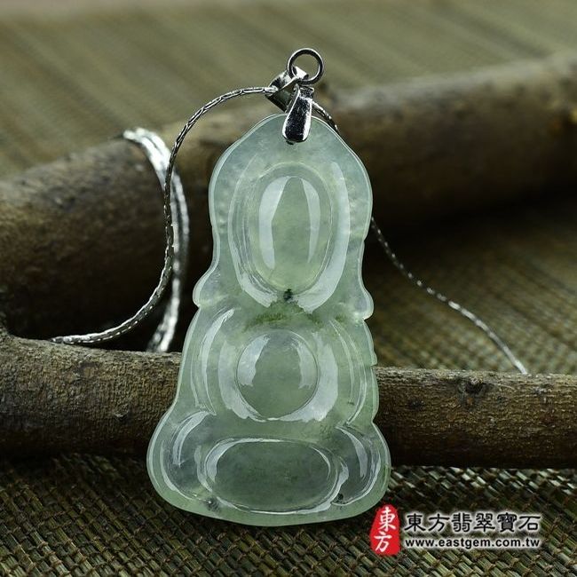 釋迦牟尼佛  背面照片 （已出售勿下標，可訂做）翡翠釋迦牟尼佛項鍊玉珮（佛祖：釋迦牟尼佛牌A貨翡翠釋迦牟尼佛玉珮、緬甸玉釋迦牟尼佛玉墜）。綠色糯冰種釋迦牟尼佛，FD061。客製化訂做各種翡翠釋迦牟尼佛吊墜玉珮項鍊，★附A貨翡翠雙證書