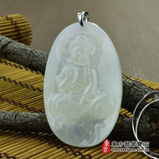 釋迦牟尼佛  正面照片 翡翠釋迦牟尼佛項鍊玉珮（佛祖：釋迦牟尼佛牌A貨翡翠釋迦牟尼佛玉珮、緬甸玉釋迦牟尼佛玉墜）。糯冰種釋迦牟尼佛，FD015。客製化訂做各種翡翠釋迦牟尼佛吊墜玉珮項鍊。★附A貨翡翠雙證書