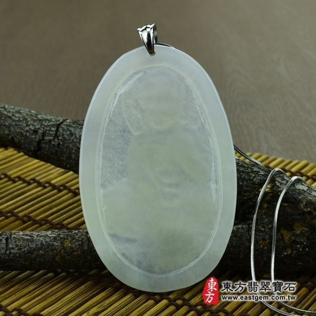 釋迦牟尼佛  背面照片翡翠釋迦牟尼佛項鍊玉珮（佛祖：釋迦牟尼佛牌A貨翡翠釋迦牟尼佛玉珮、緬甸玉釋迦牟尼佛玉墜）。糯冰種釋迦牟尼佛，FD015。客製化訂做各種翡翠釋迦牟尼佛吊墜玉珮項鍊。★附A貨翡翠雙證書