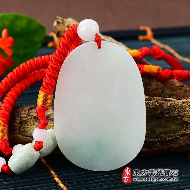 地藏王菩薩  背後照片 （已售出勿下標，可訂做）翡翠地藏王菩薩項鍊玉珮（地藏王菩薩：地藏王菩薩牌A貨翡翠地藏王菩薩玉珮、緬甸玉地藏王菩薩玉墜）。淺綠細糯種地藏王菩薩，DY003。客製化訂做各種翡翠地藏王菩薩吊墜玉珮項鍊。★附A貨翡翠雙證書 