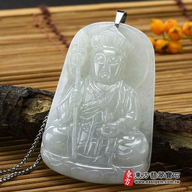 地藏王菩薩  右側照片 （已售出勿下標，可訂做）翡翠地藏王菩薩項鍊玉珮（地藏王菩薩：地藏王菩薩牌A貨翡翠地藏王菩薩玉珮、緬甸玉地藏王菩薩玉墜）。糯種帶淡綠色地藏王菩薩，DY002。客製化訂做各種翡翠地藏王菩薩吊墜玉珮項鍊。★附A貨翡翠雙證書 