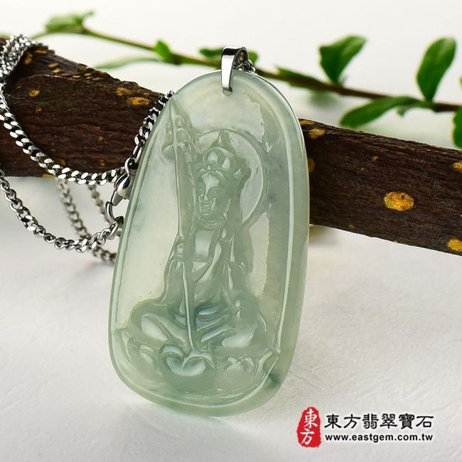 地藏王菩薩  右側照片 （已出售勿下標，可訂做）翡翠地藏王菩薩項鍊玉珮（地藏王菩薩：地藏王菩薩牌A貨翡翠地藏王菩薩玉珮、緬甸玉地藏王菩薩玉墜）。油青細糯種地藏王菩薩，DY005。客製化訂做各種翡翠地藏王菩薩吊墜玉珮項鍊。★附A貨翡翠雙證書 