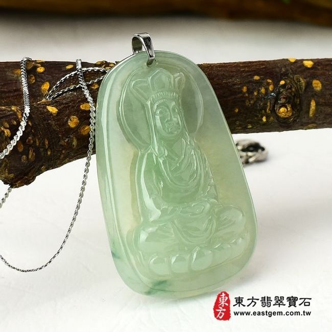 地藏王菩薩  左側照片   （已出售勿下標，可訂做）翡翠地藏王菩薩項鍊玉珮（地藏王菩薩：地藏王菩薩牌A貨翡翠地藏王菩薩玉珮、緬甸玉地藏王菩薩玉墜）。淺綠細糯種地藏王菩薩，DY006。客製化訂做各種翡翠地藏王菩薩吊墜玉珮項鍊。★附A貨翡翠雙證書