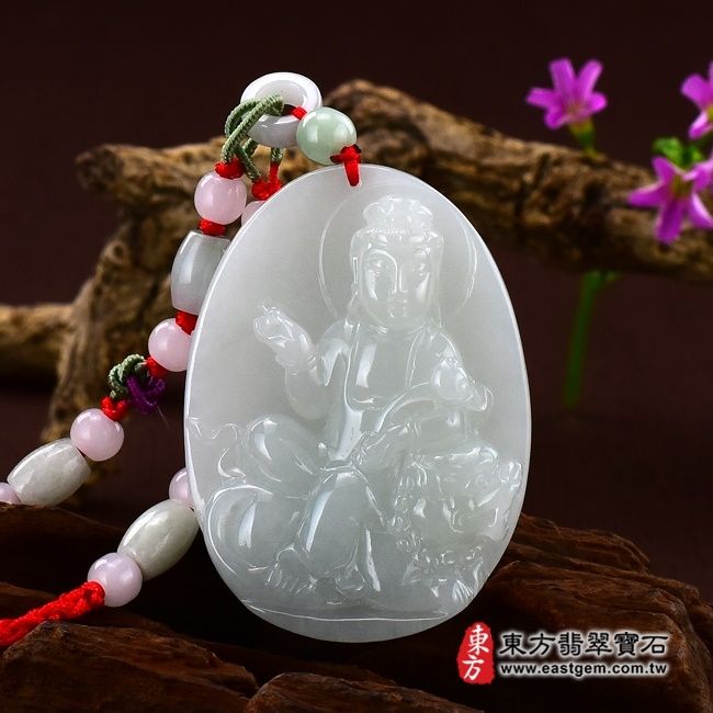 文殊菩薩  正面照片  （已出售勿下標，可訂做）翡翠文殊菩薩項鍊玉珮（文殊菩薩：文殊菩薩牌A貨翡翠文殊菩薩玉珮、緬甸玉文殊菩薩玉墜）。淡綠糯豆種文殊菩薩，WS005。客製化訂做各種翡翠文殊菩薩吊墜玉珮項鍊。★附A貨翡翠雙證書  
