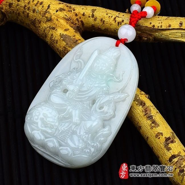 文殊菩薩  正面照片  （已售出勿下標，可訂做）翡翠文殊菩薩項鍊玉珮（文殊菩薩：文殊菩薩牌A貨翡翠文殊菩薩玉珮、緬甸玉文殊菩薩玉墜）。細糯豆種文殊菩薩，WS004。客製化訂做各種翡翠文殊菩薩吊墜玉珮項鍊。★附A貨翡翠雙證書