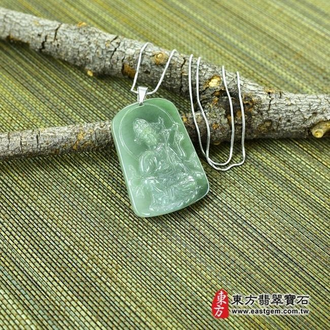 千手觀音  情境照片 （已出售勿下標，可訂做）翡翠千手觀音項鍊玉珮（千手觀音：千手觀音牌A貨翡翠千手觀音玉珮、緬甸玉千手觀音玉墜）。深淺綠細豆種千手觀音，LH006。客製化訂做各種翡翠千手觀音吊墜玉珮項鍊。★附A貨翡翠雙證書 