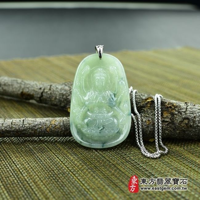 千手觀音  情境照片 （已售出勿下標，可訂做）翡翠千手觀音項鍊玉珮（千手觀音：千手觀音牌A貨翡翠千手觀音玉珮、緬甸玉千手觀音玉墜）。細糯種飄花千手觀音，LH002。客製化訂做各種翡翠千手觀音吊墜玉珮項鍊。★附A貨翡翠雙證書 