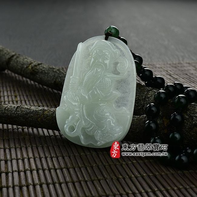 玄天上帝  情境照片 （已售出勿下標，可訂做）翡翠玄天上帝項鍊玉珮（玄天上帝：玄天上帝牌A貨翡翠玄天上帝玉珮、緬甸玉玄天上帝玉墜）。淡綠細糯種，微冰種玄天上帝，ST012。客製化訂做各種翡翠玄天上帝吊墜玉珮項鍊。★附A貨翡翠雙證書 