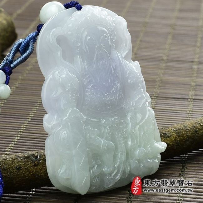 玄天上帝  左側照片（已售出勿下標，可訂做）翡翠玄天上帝項鍊玉珮（玄天上帝：玄天上帝牌A貨翡翠玄天上帝玉珮、緬甸玉玄天上帝玉墜）。糯種春帶彩玄天上帝，ST015。客製化訂做各種翡翠玄天上帝吊墜玉珮項鍊。★附A貨翡翠雙證書 