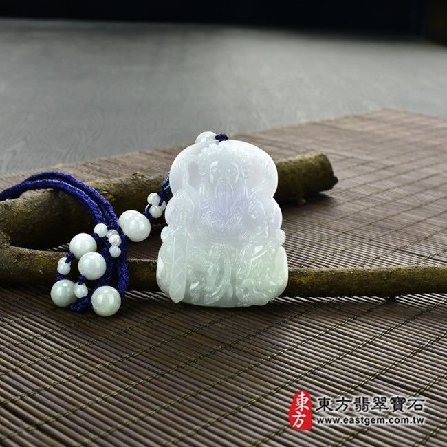 玄天上帝  情境照片 （已售出勿下標，可訂做）翡翠玄天上帝項鍊玉珮（玄天上帝：玄天上帝牌A貨翡翠玄天上帝玉珮、緬甸玉玄天上帝玉墜）。糯種春帶彩玄天上帝，ST015。客製化訂做各種翡翠玄天上帝吊墜玉珮項鍊。★附A貨翡翠雙證書 
