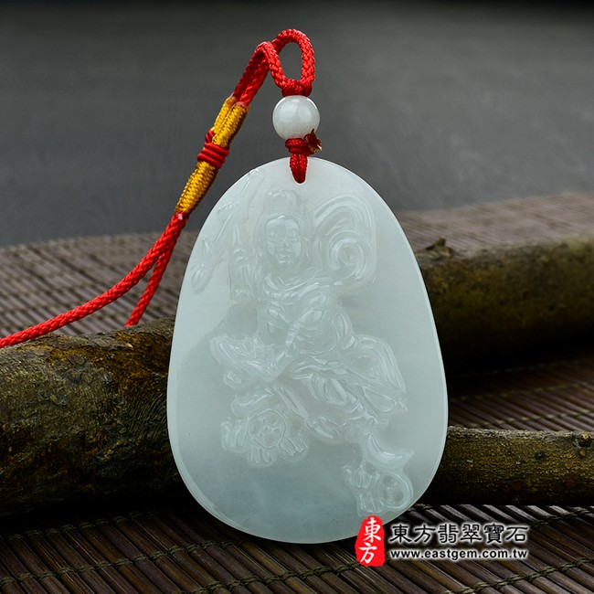 三太子哪吒(中壇元帥)正面照片 （已售出勿下標，可訂做）翡翠三太子項鍊玉珮（中壇元帥、哪吒：哪吒三太子牌A貨翡翠三太子玉珮、緬甸玉哪吒三太子玉墜）。白綠糯豆種翡翠三太子，TT033。客製化訂做各種翡翠哪吒三太子吊墜玉珮項鍊。★附A貨翡翠雙證書