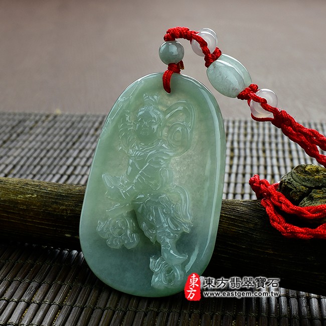 三太子哪吒(中壇元帥)  左側照片 （已出售勿下標，可訂做）翡翠哪吒三太子項鍊玉珮（中壇元帥、哪吒：哪吒三太子牌A貨翡翠三太子玉珮、緬甸玉哪吒三太子玉墜）。油青糯種三太子，TT035。客製化訂做各種翡翠哪吒三太子吊墜玉珮項鍊。★附A貨翡翠雙證書
