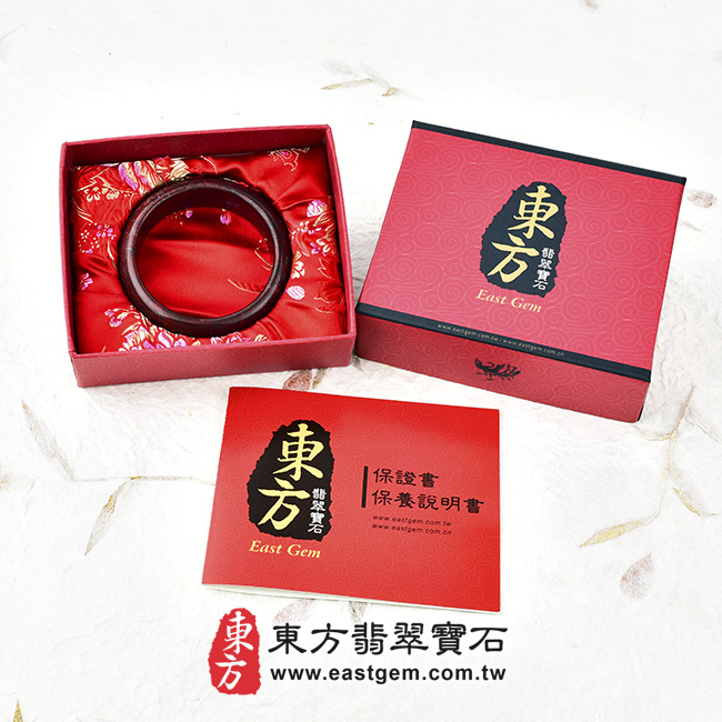 紅礦雞血玉天然手鐲玉鐲出貨照片   （已出售勿下標，可訂做）紅礦雞血玉手鐲。（紅色帶銅鐵礦，圓鐲19，RC002）。客製化訂做各種紅礦雞血玉手鐲。★附東方翡翠寶石保證卡