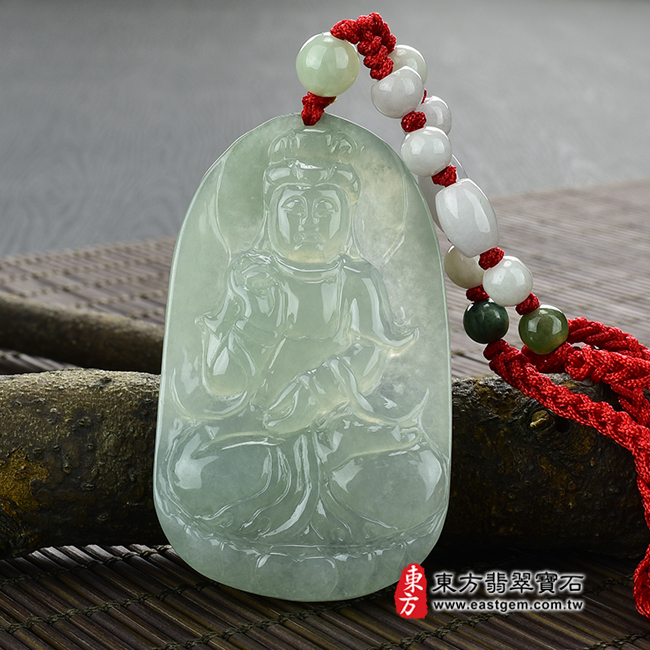 白衣觀音菩薩正面照片（已出售勿下標，可訂做）翡翠觀音項鍊玉珮（觀世音菩薩，白衣觀音：觀音牌A貨翡翠觀音玉珮、緬甸玉觀音玉墜）。油青糯種觀音，GY-210。客製化訂做各種翡翠觀音吊墜玉珮項鍊。★附A貨翡翠雙證書 