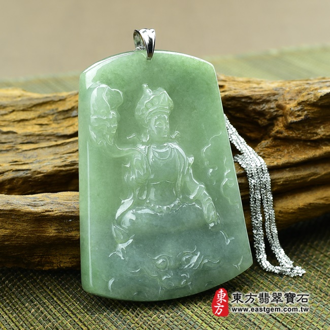 乘龍觀音  左側照片  （已出售勿下標，可訂做）翡翠乘龍觀音玉珮（A貨翡翠乘龍觀音玉墜，緬甸玉乘龍觀音項鍊）。綠色油青種，雕工細緻，GY-149。客製化訂做各種乘龍觀音吊墜，手工玉雕和拋光。★附A貨翡翠雙證書
