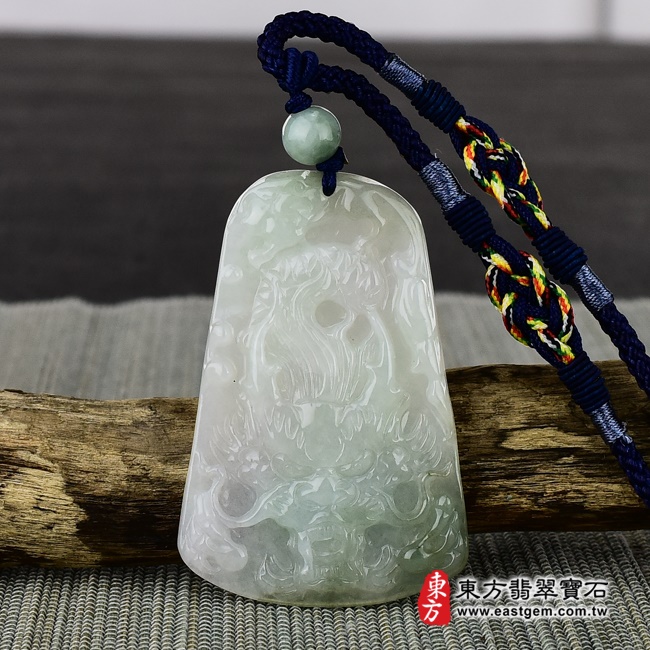 龍項鍊玉珮  正面照片   （已出售勿下標，可訂做）翡翠龍項鍊玉珮（畫龍點睛、招財富貴龍：龍牌A貨翡翠龍玉珮、緬甸玉龍玉墜、龍十二生肖項鍊）。深淺綠色糯種龍，DR190。客製化訂做各種翡翠龍吊墜玉珮項鍊。★附A貨翡翠雙證書.jpg