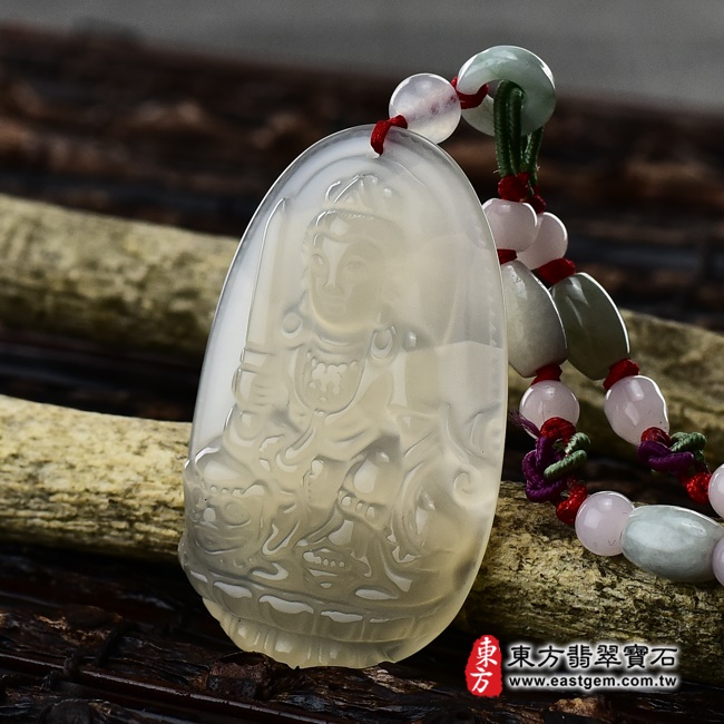 瑪瑙文殊菩薩項鍊玉珮右側照片 （已出售勿下標，可訂做）瑪瑙文殊菩薩項鍊玉珮（文殊菩薩牌瑪瑙文殊菩薩玉珮、玉髓文殊菩薩玉墜）。黃瑪瑙玉髓文殊菩薩，WS018。客製化訂做各種瑪瑙文殊菩薩吊墜玉珮項鍊。★附東方翡翠寶石保證卡