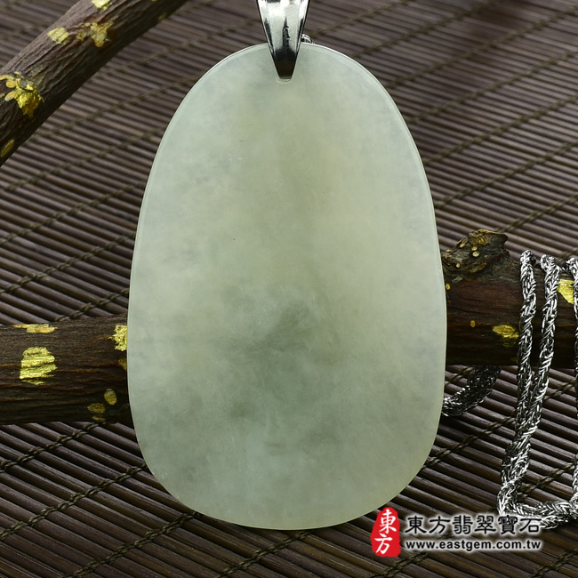 阿彌陀佛/無量壽佛 背面照片 （已出售勿下標，可訂做）翡翠阿彌陀佛項鍊玉珮（無量壽佛：阿彌陀佛牌A貨翡翠阿彌陀佛玉珮、緬甸玉阿彌陀佛玉墜）。糯種阿彌陀佛，FD125。客製化訂做各種翡翠阿彌陀佛吊墜玉珮項鍊。★附A貨翡翠雙證書 