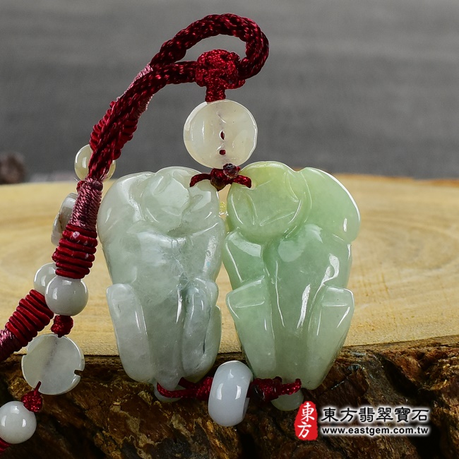 翡翠貔貅項鍊  背面照片 （已出售勿下標，可訂做）翡翠貔貅項鍊玉珮（招財貔貅：貔貅牌A貨翡翠貔貅玉珮、緬甸玉貔貅玉墜）。綠色糯種貔貅，PF292。客製化訂做各種翡翠貔貅吊墜玉珮項鍊。★附A貨翡翠雙證書