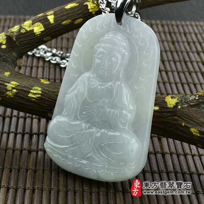 觀音菩薩/持經觀音菩薩 右側照片 （已出售勿下標，可訂做）翡翠觀音菩薩項鍊玉珮（持經觀音菩薩：觀音菩薩牌A貨翡翠觀音菩薩玉珮、緬甸玉觀音菩薩玉墜）。糯種春帶彩觀音菩薩，GY310。客製化訂做各種翡翠持經觀音菩薩吊墜玉珮項鍊。★附A貨翡翠雙證書  