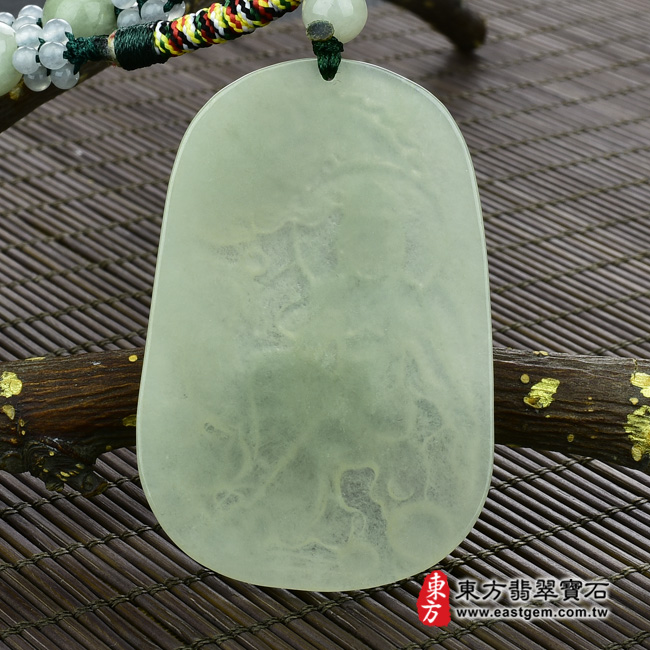 觀音菩薩/乘龍(龍頭)觀世音菩薩 背面照片 （已出售勿下標，可訂做）翡翠觀音菩薩項鍊玉珮（乘龍(龍頭)觀世音菩薩：觀音菩薩牌A貨翡翠觀音菩薩玉珮、緬甸玉觀音菩薩玉墜）。糯種觀音菩薩，GY357。客製化訂做各種翡翠觀音菩薩吊墜玉珮項鍊。★附A貨翡翠雙證書  