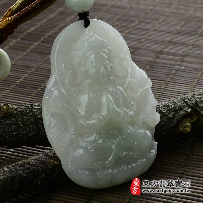 千手觀音 左側照片 （已出售勿下標，可訂做）翡翠千手觀音項鍊玉珮（千手觀音：千手觀音牌A貨翡翠千手觀音玉珮、緬甸玉千手觀音玉墜）。糯種千手觀音，LH019。客製化訂做各種翡翠千手觀音吊墜玉珮項鍊。★附A貨翡翠雙證書