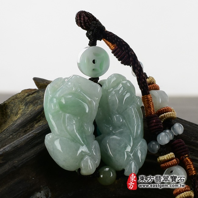 翡翠貔貅項鍊  右側照片 （已出售勿下標，可訂做）翡翠貔貅項鍊玉珮（招財貔貅：貔貅牌A貨翡翠貔貅玉珮、緬甸玉貔貅玉墜）。綠色糯種貔貅，PF318。客製化訂做各種翡翠貔貅吊墜玉珮項鍊。★附A貨翡翠雙證書