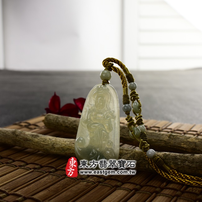 觀音項鍊玉珮意境照片   （已出售勿下標，可訂做）翡翠觀音項鍊玉珮（觀世音菩薩：觀音牌A貨翡翠觀音玉珮、緬甸玉觀音玉墜）。淡綠色糯冰種觀音，GY411。客製化訂做各種翡翠觀音吊墜玉珮項鍊。★附A貨翡翠雙證書.jpg