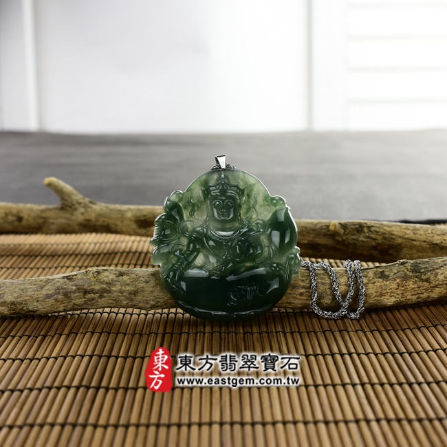 大勢至菩薩項鍊玉珮  意境照片   （已出售勿下標，可訂做）翡翠大勢至菩薩項鍊玉珮（大勢至菩薩：大勢至菩薩牌A貨翡翠大勢至菩薩玉珮、緬甸玉大勢至菩薩玉墜）。綠色油青糯冰種大勢至菩薩，GY420。客製化訂做各種翡翠大勢至菩薩吊墜玉珮項鍊。★附A貨翡翠雙證書.jpg
