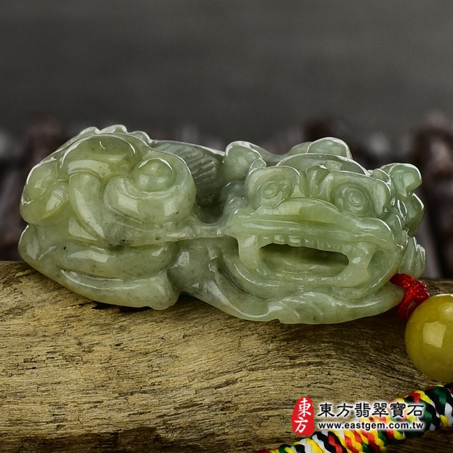 貔貅項鍊玉珮正面照片  （已出售勿下標，可訂做） 翡翠貔貅項鍊玉珮（招財貔貅：貔貅牌A貨翡翠貔貅玉珮、緬甸玉貔貅玉墜）。綠黃色豆種貔貅，PF336。客製化訂做各種翡翠貔貅吊墜玉珮項鍊。★附A貨翡翠雙證書.jpg